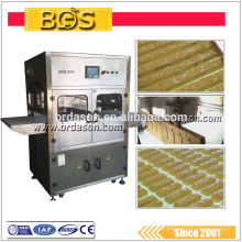 Inline Food Ultrasonic Slicing Machine com correia transportadora para barra de doces Swiss Roll etc